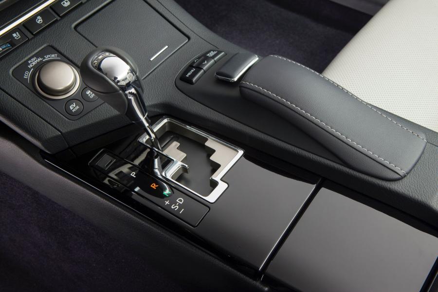  Lexus ES300h 2012 года  (фото 10 из 44)